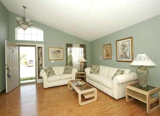 521 Cypress Tree Ct Property Photo 2