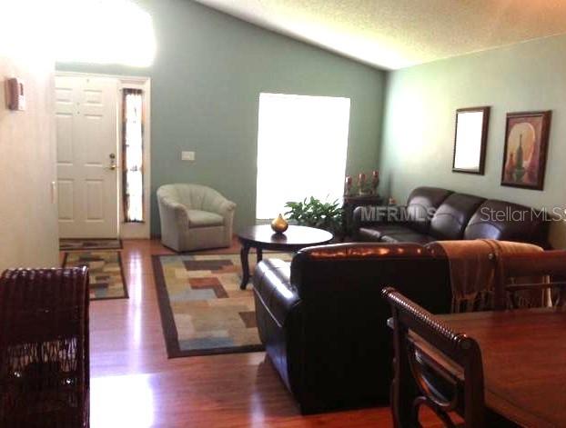 521 Cypress Tree Ct Property Photo 8
