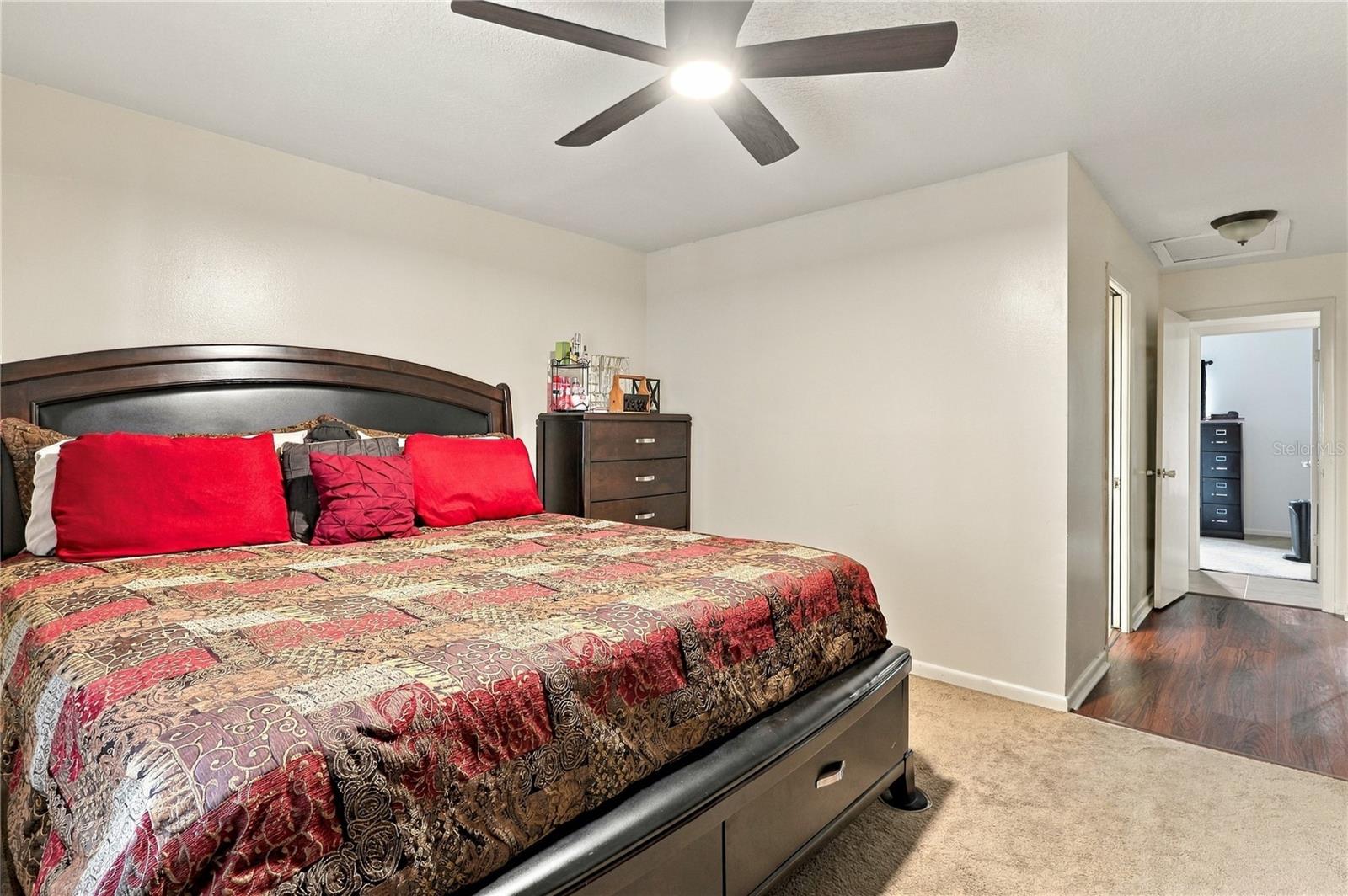 4631 N Pine Hills Rd #110 Property Photo 27