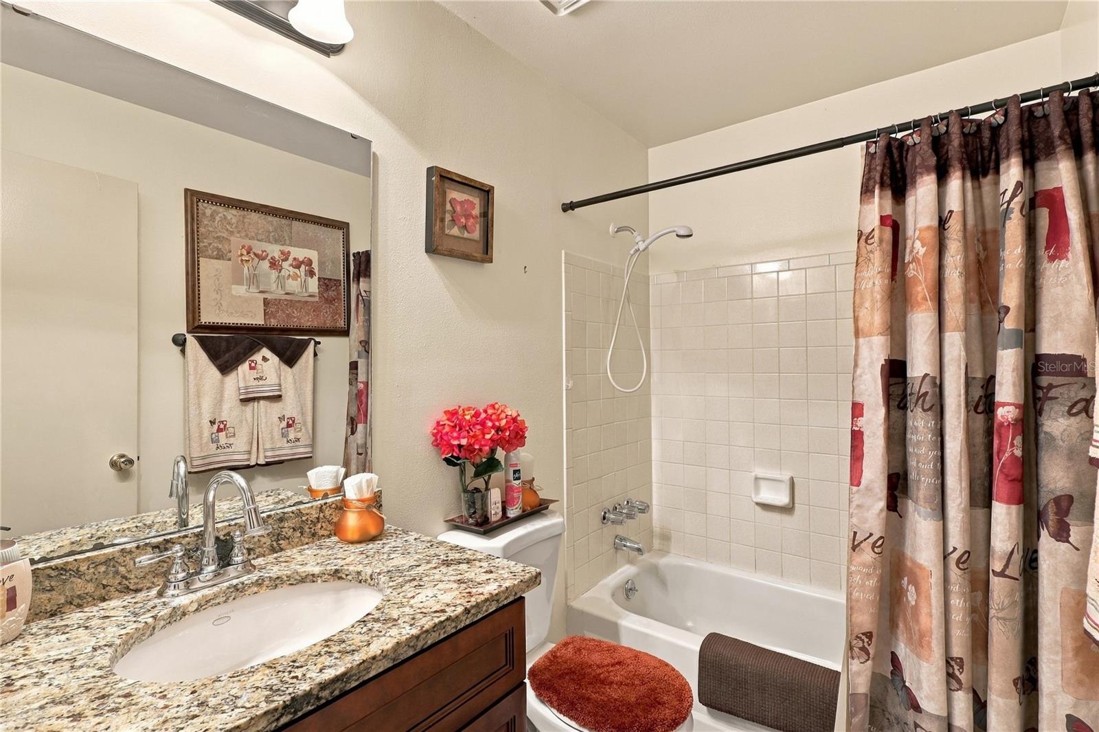 4631 N Pine Hills Rd #110 Property Photo 28