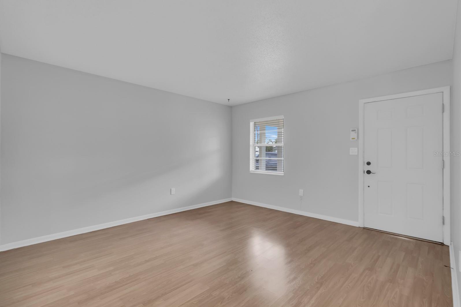 1345 S Oxalis Ave Property Photo 3