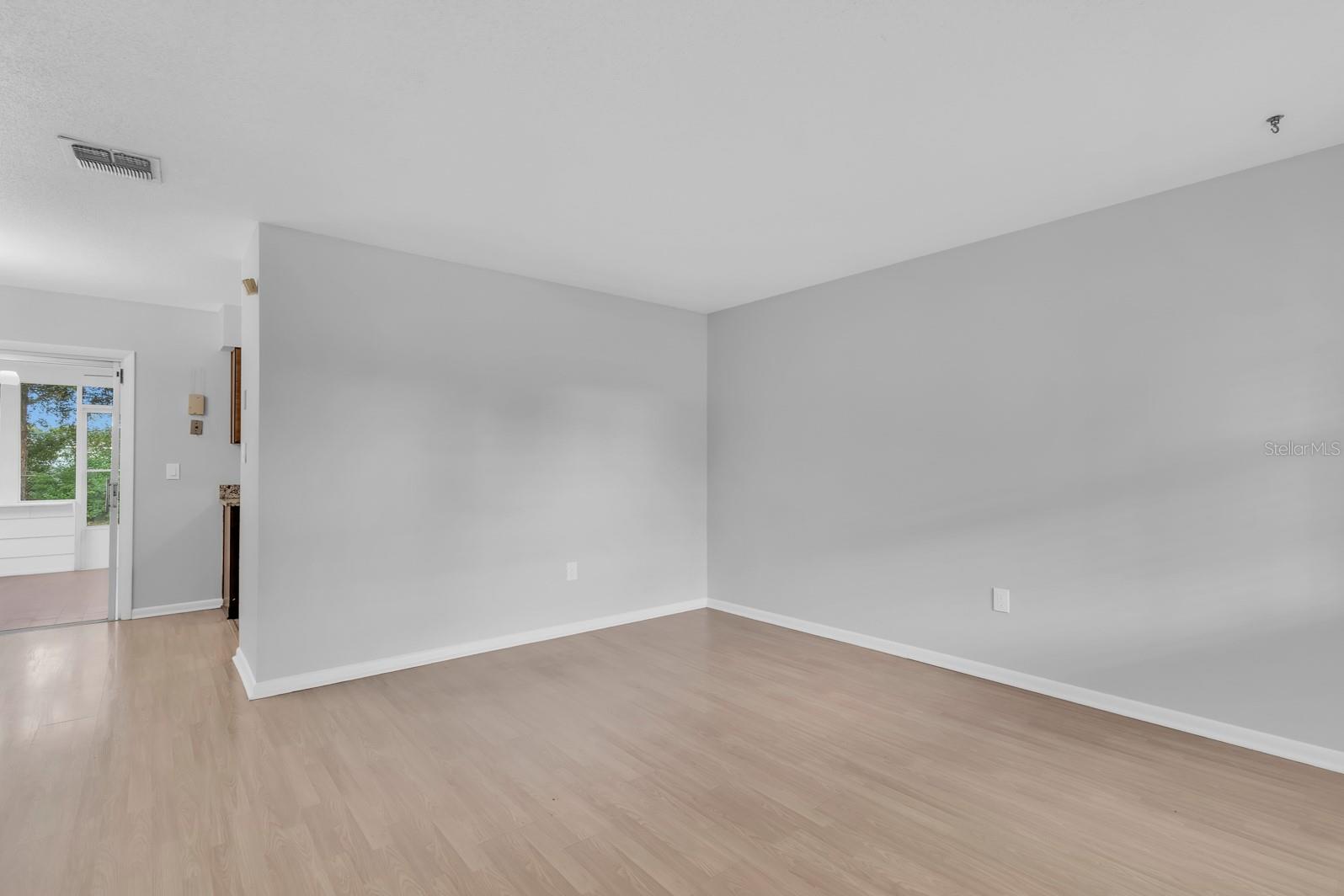 1345 S Oxalis Ave Property Photo 4