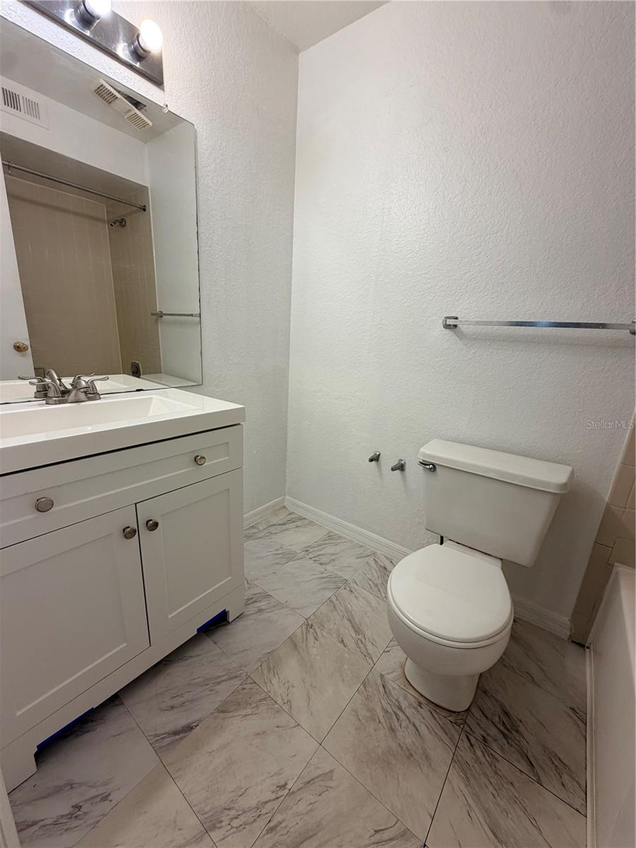 1033 S Hiawassee Rd #2622 Property Photo 6