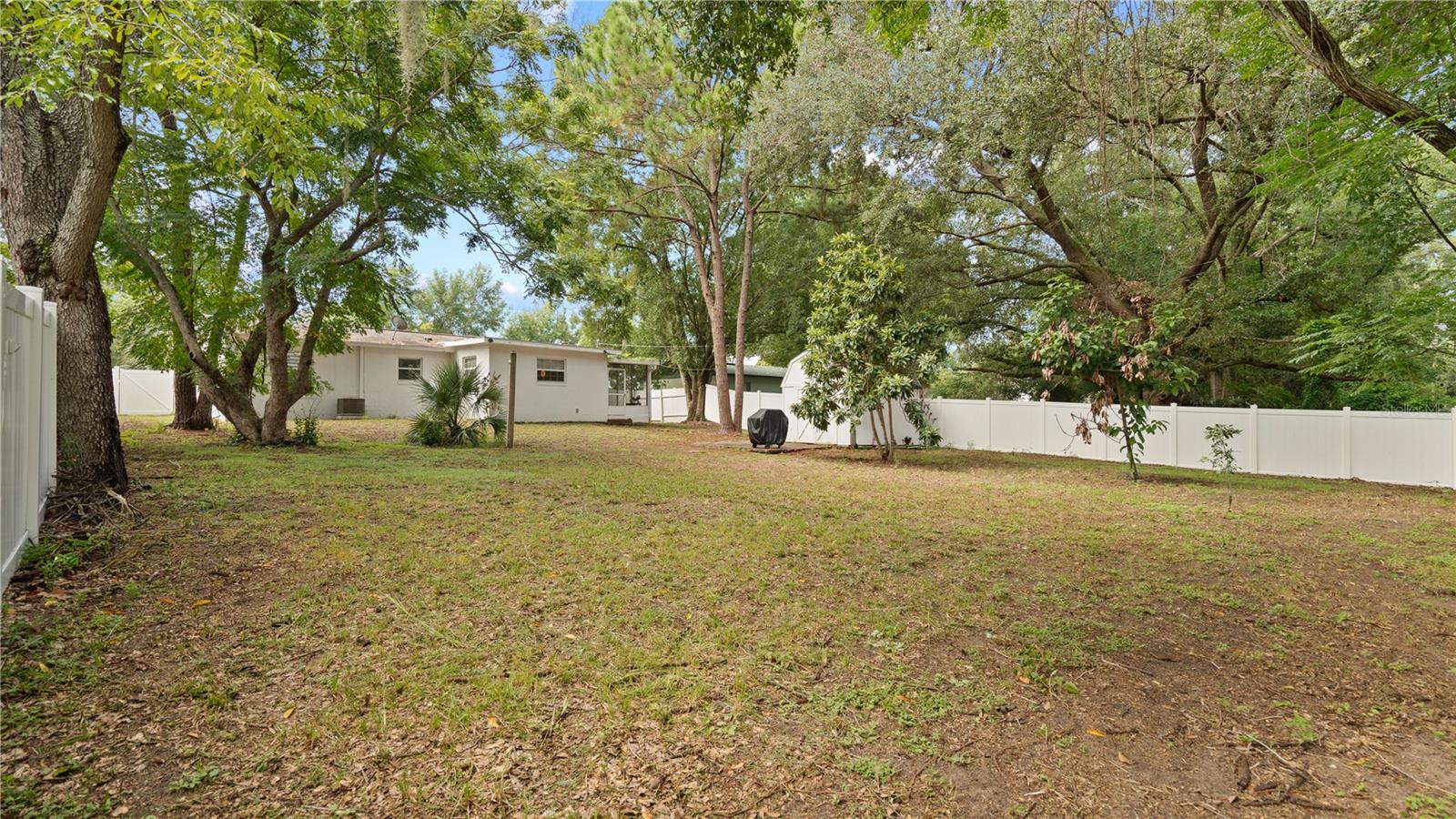1124 W Desoto St Property Photo 36