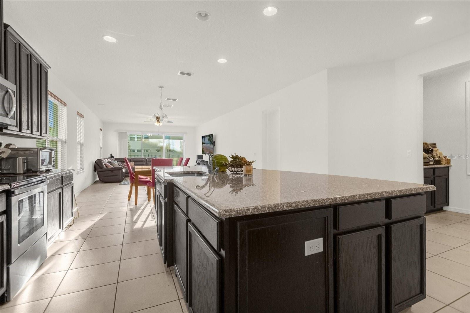 12112 Sawgrass Reserve Blvd Property Photo 7
