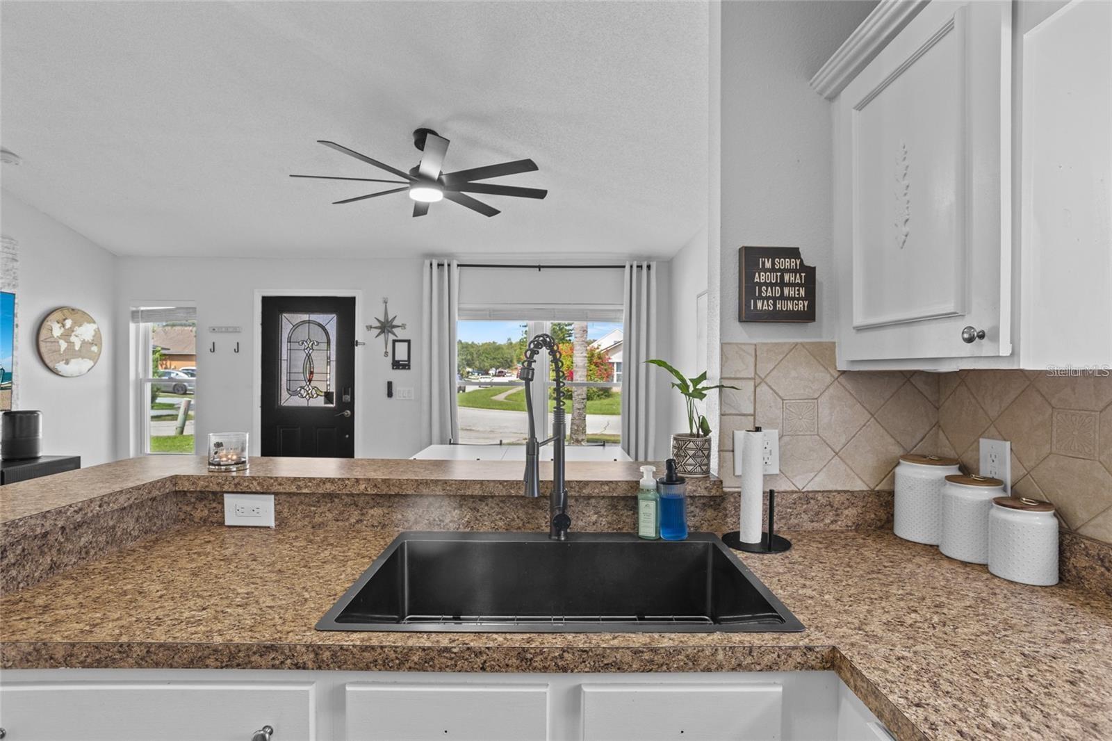 2239 Santa Lucia St Property Photo 7