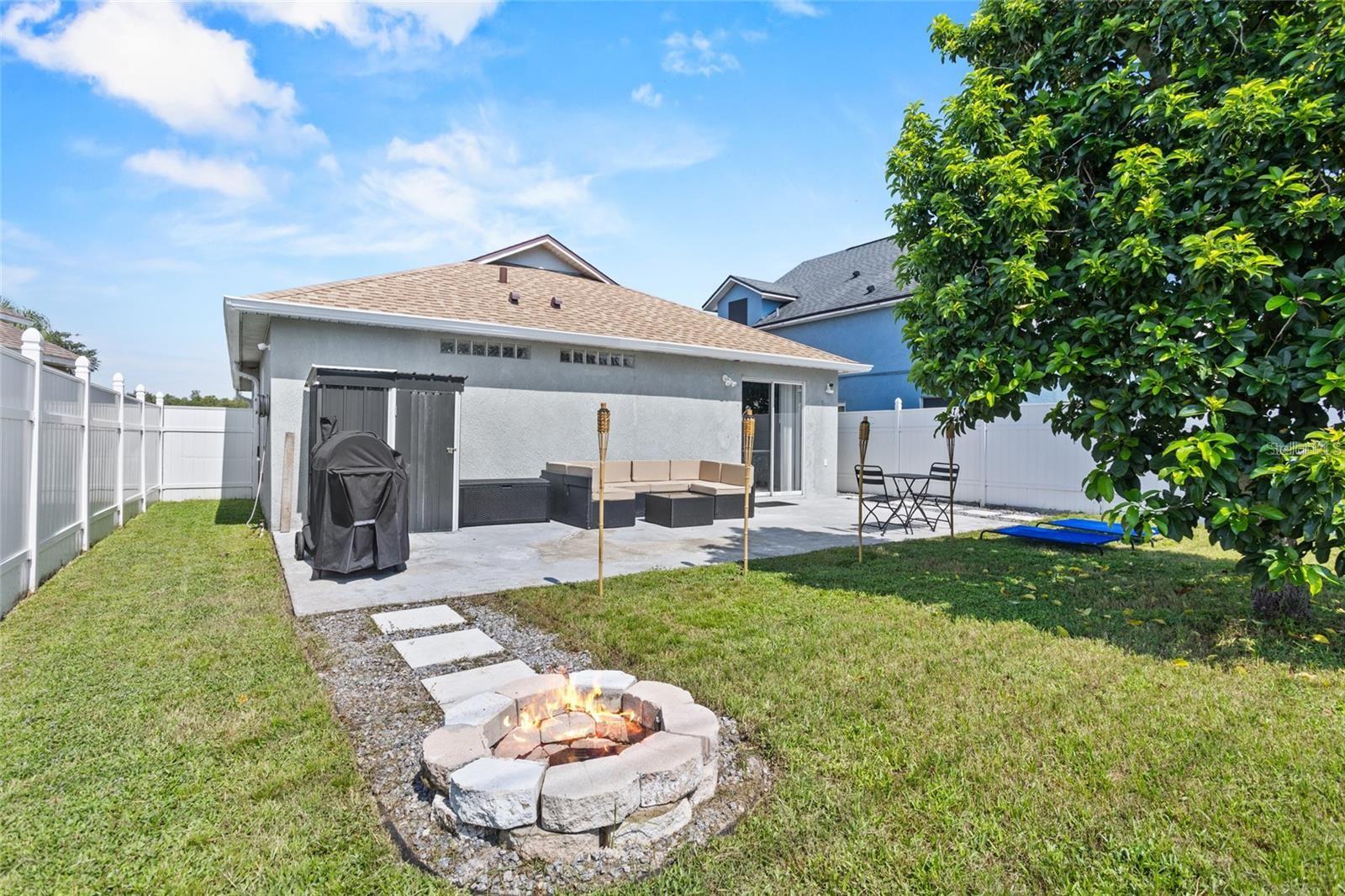 2239 Santa Lucia St Property Photo 14