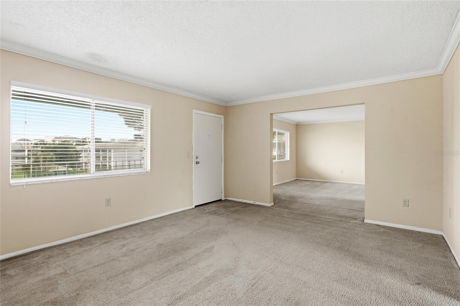 115 Oyster Bay Cir #360 Property Photo 5