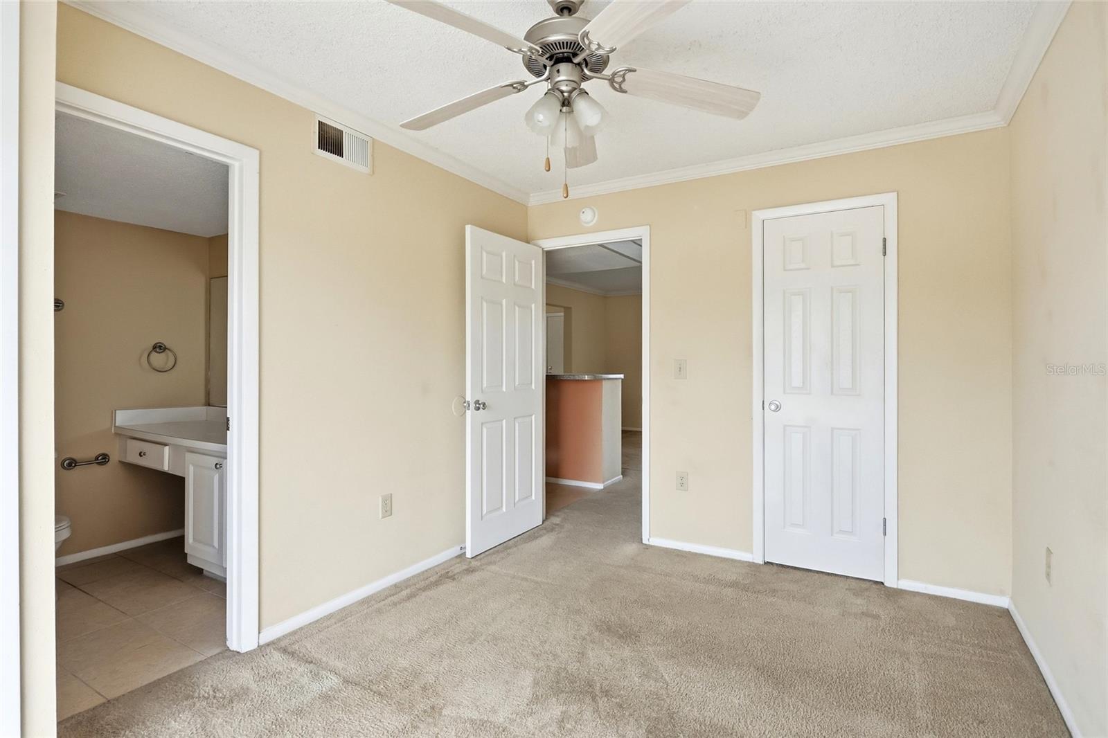 115 Oyster Bay Cir #360 Property Photo 19