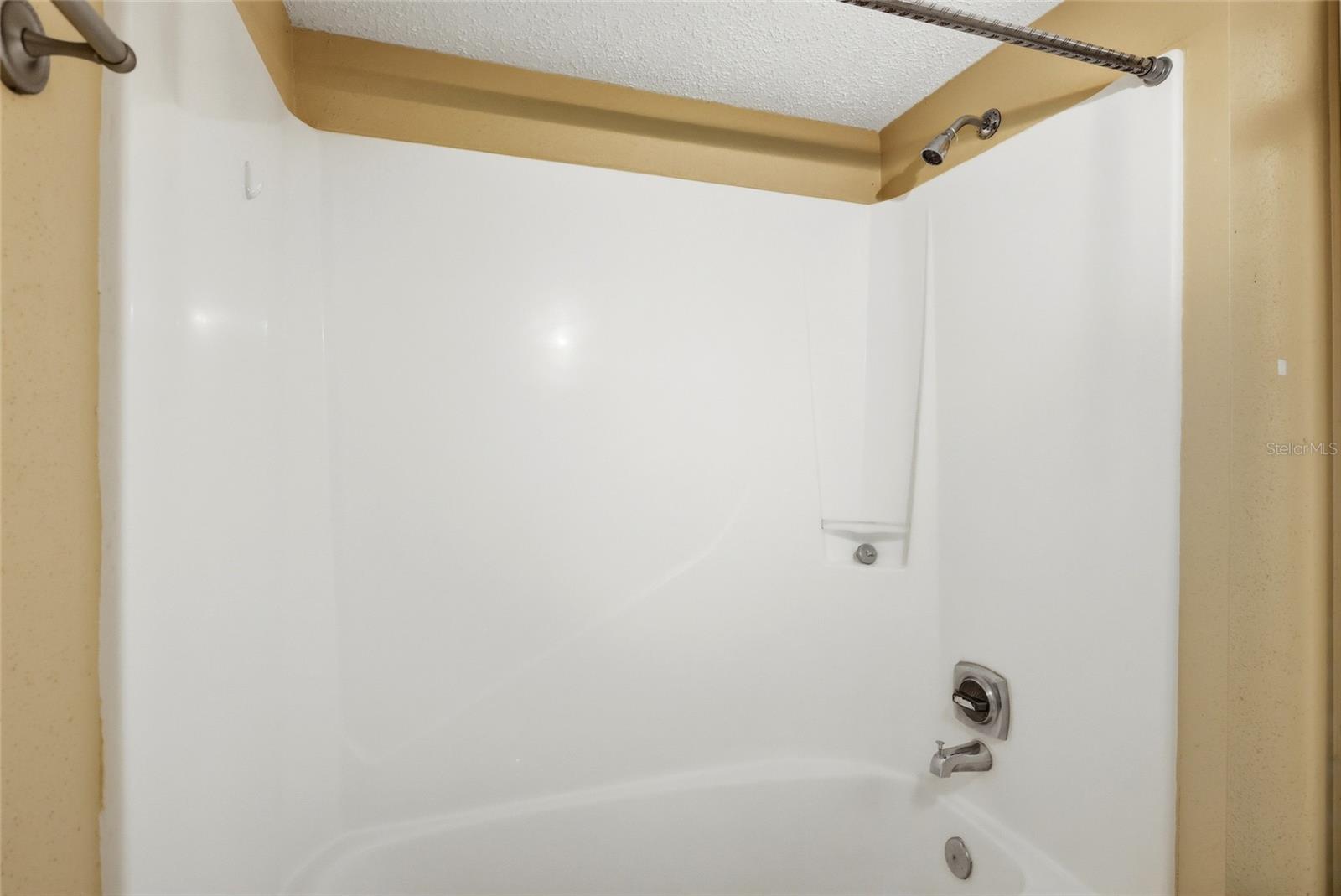 115 Oyster Bay Cir #360 Property Photo 25