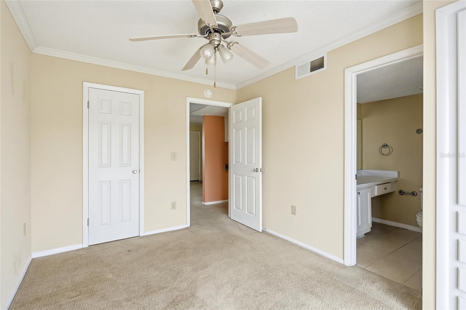 115 Oyster Bay Cir #360 Property Photo 26