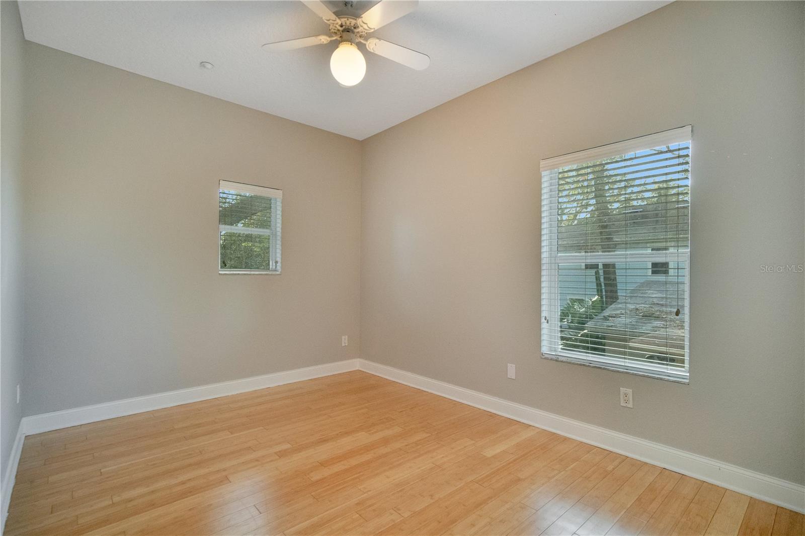 2516 E Church St Property Photo 17