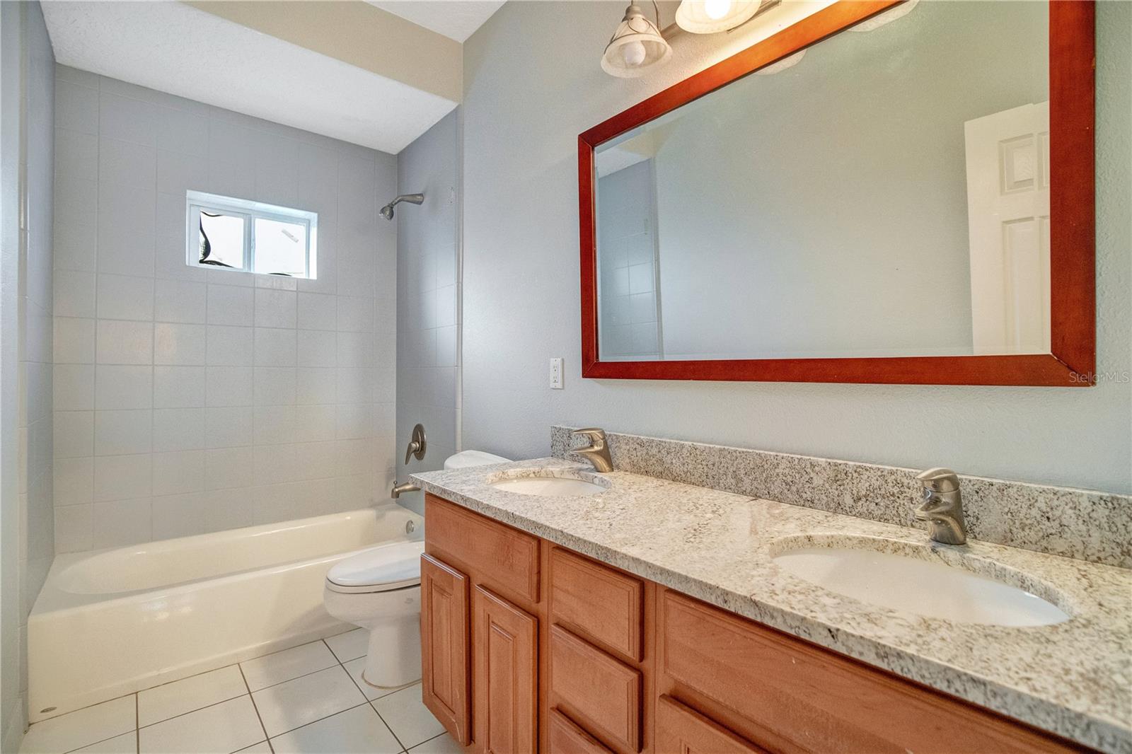 2516 E Church St Property Photo 18