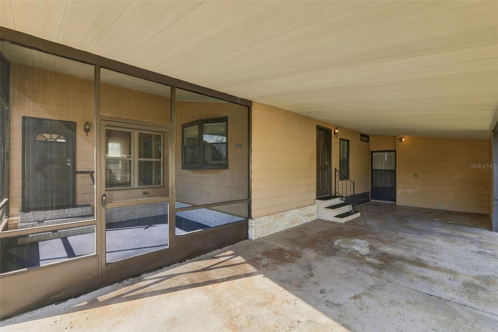 253 Menlo Park Ave Property Photo 23