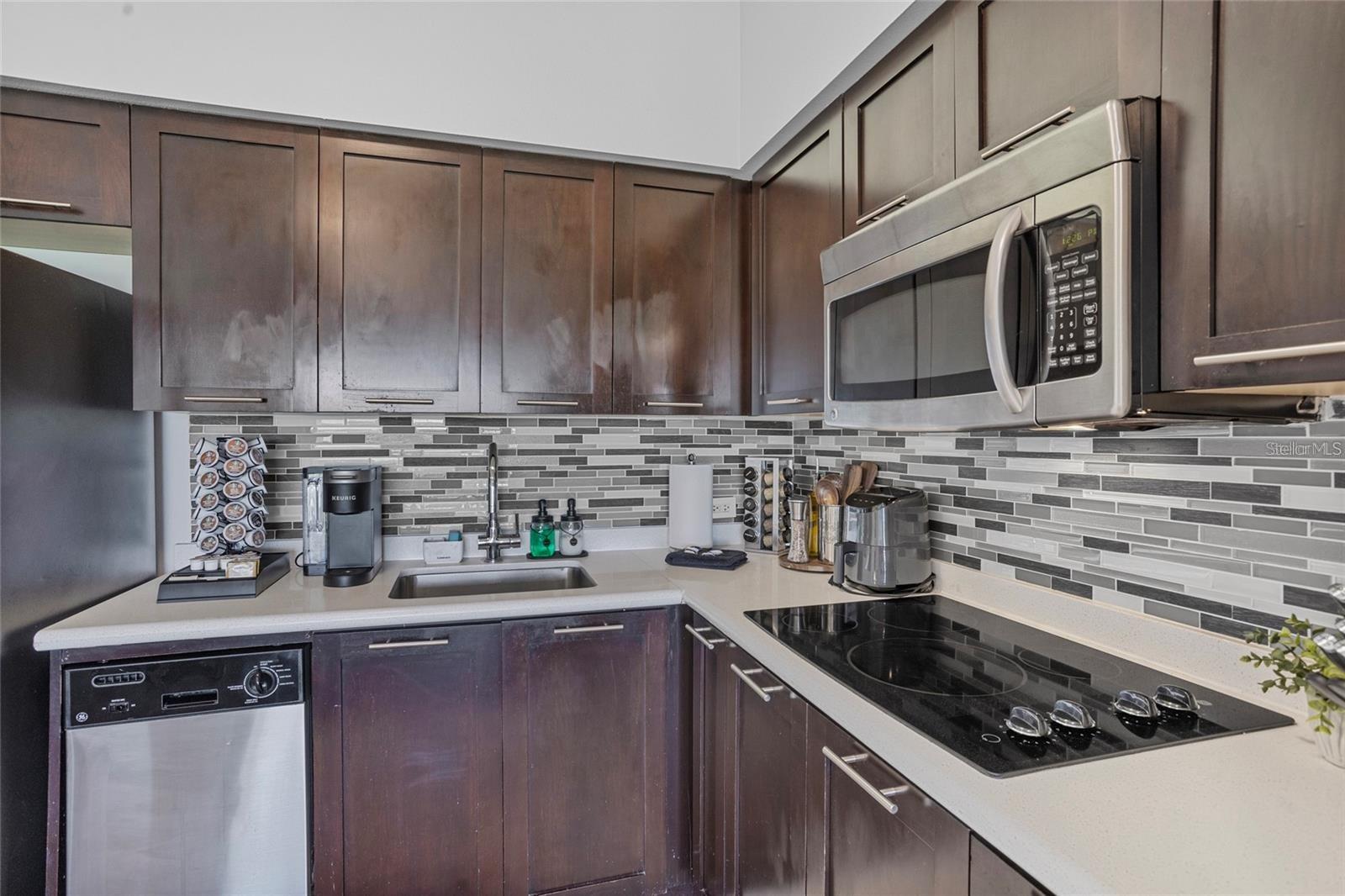225 Celebration Pl #427 Property Photo 13