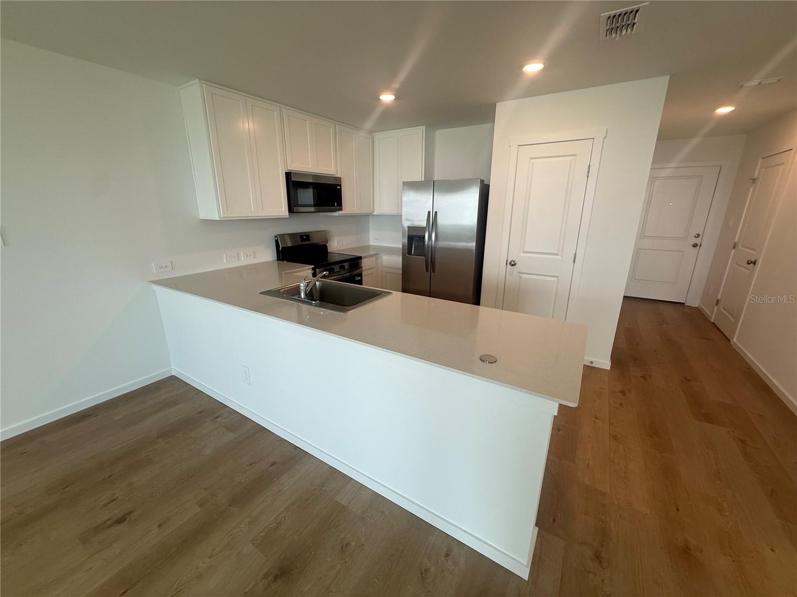 1562 Plank Pl Property Photo 6