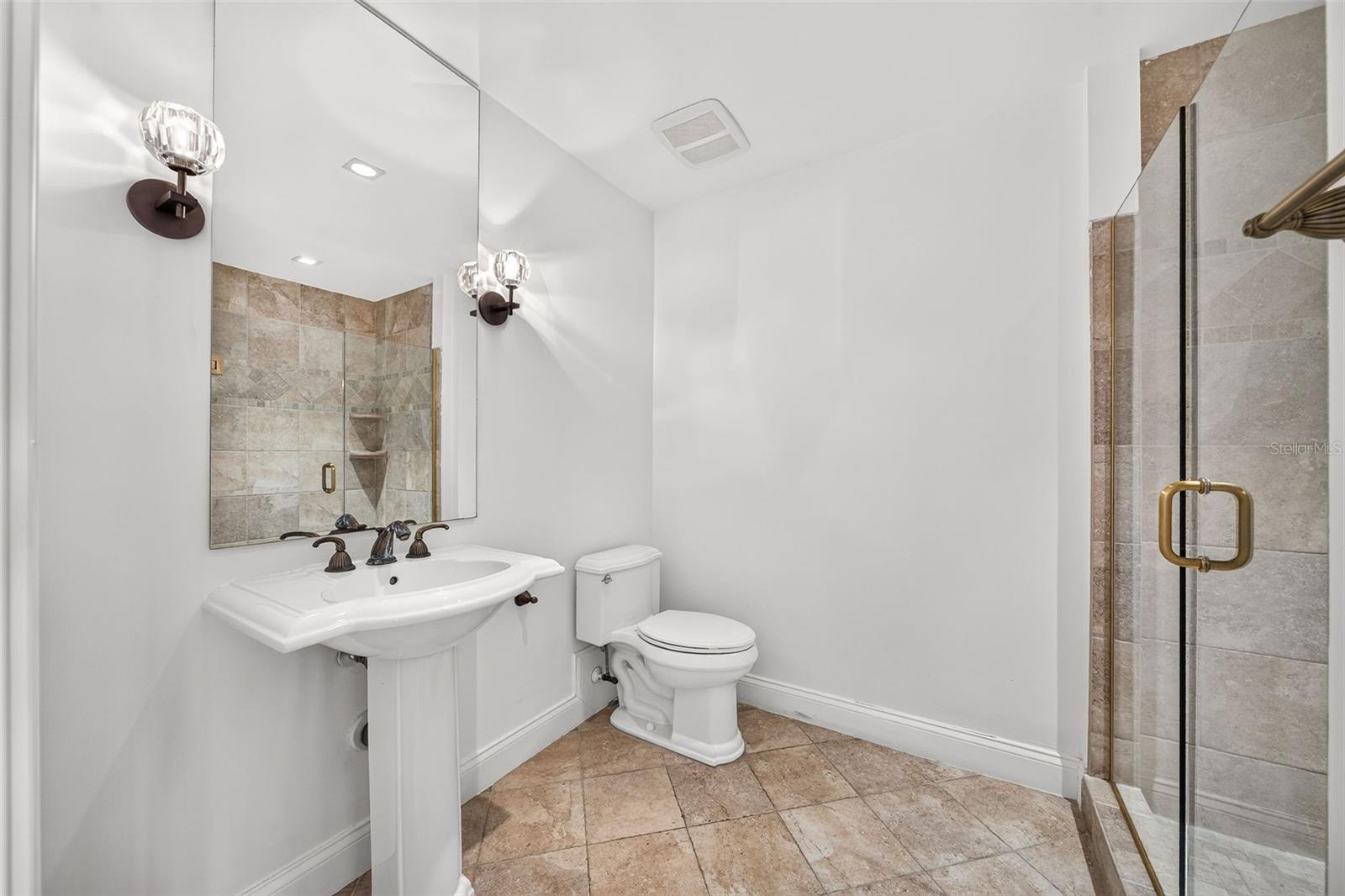 311 E Morse Blvd #1-5 Property Photo 42