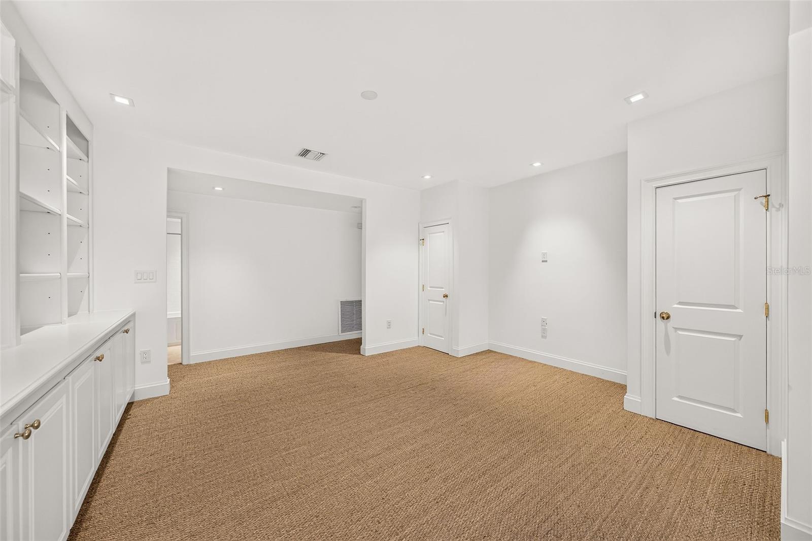 311 E Morse Blvd #1-5 Property Photo 46