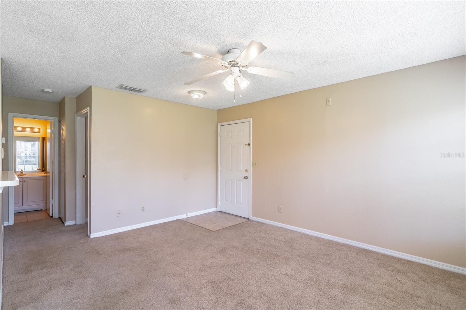 1057 S Hiawassee Rd #1912 Property Photo 8