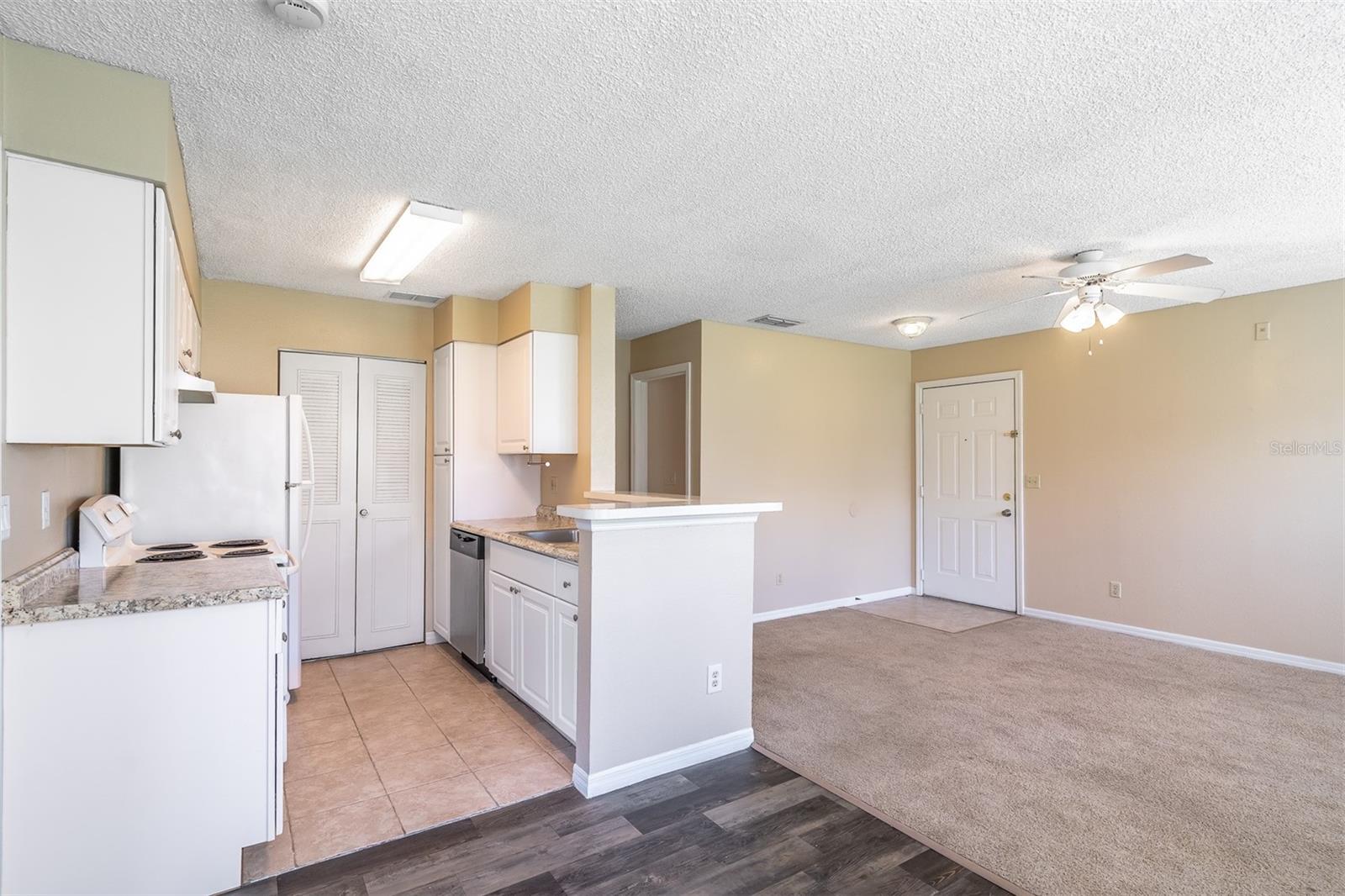 1057 S Hiawassee Rd #1912 Property Photo 11