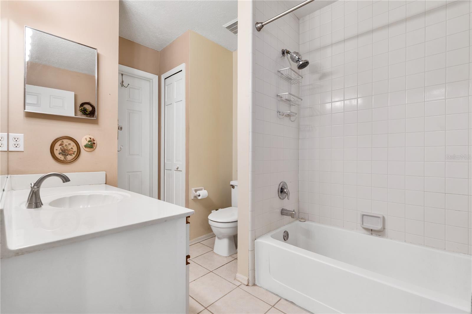 4807 Coachmans Dr #2403 Property Photo 15