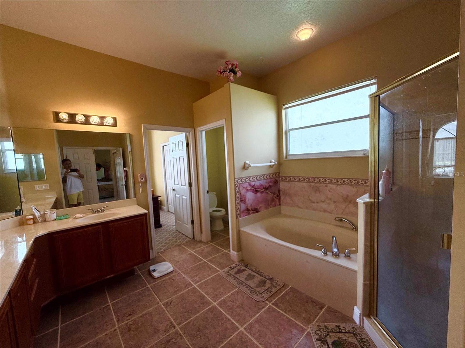 646 Cedar Forest Cir Property Photo 8