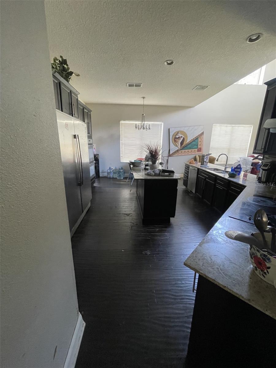 693 Cimarosa Ct Property Photo 8