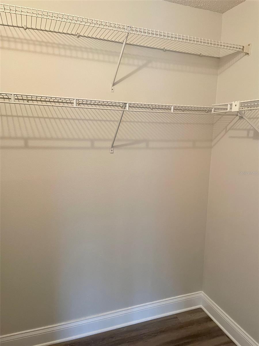 878 E Charing Cross Cir Property Photo 23