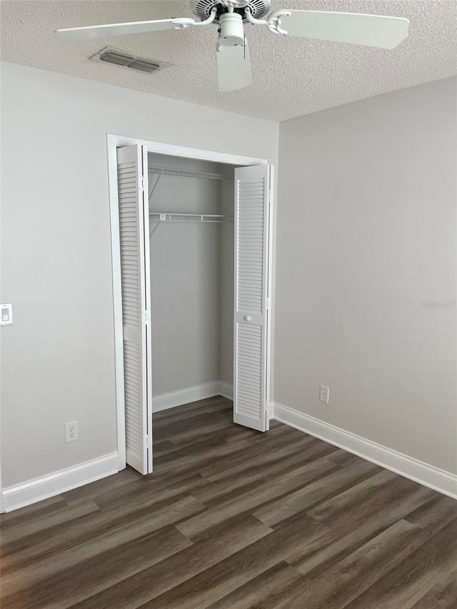 878 E Charing Cross Cir Property Photo 30