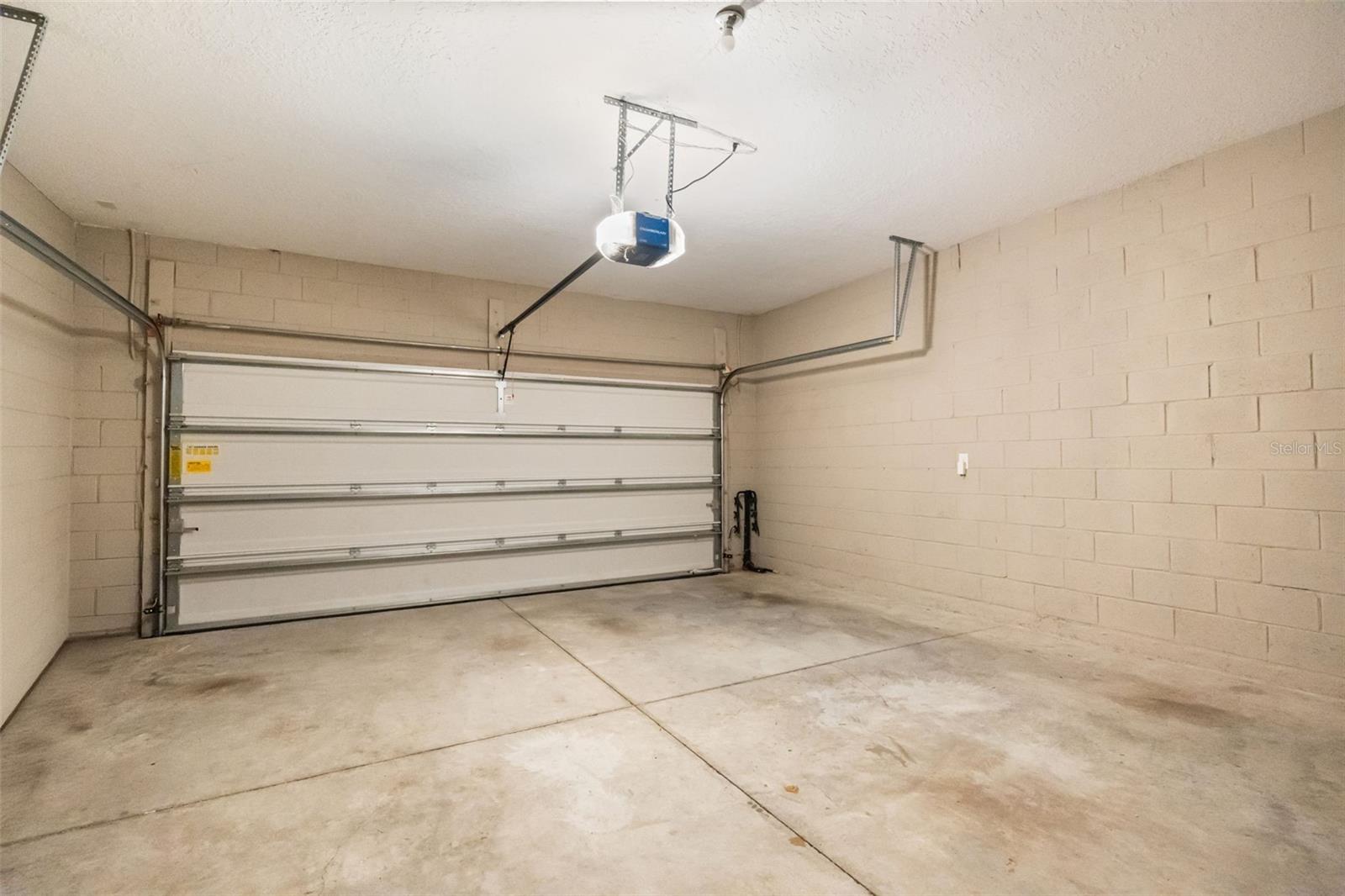 1262 Stratton Ave Property Photo 36
