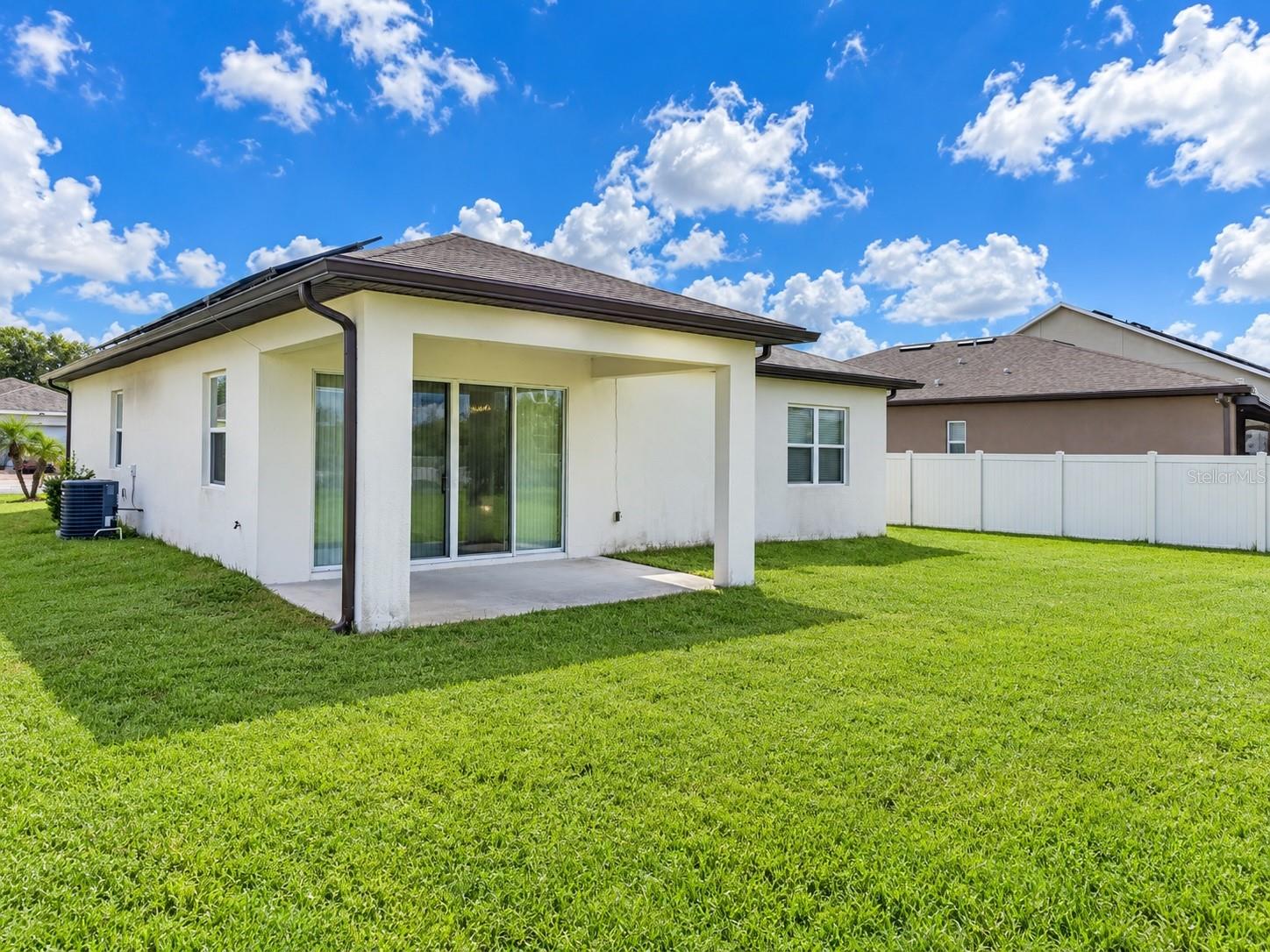 2570 Wadeview Loop Property Photo 2