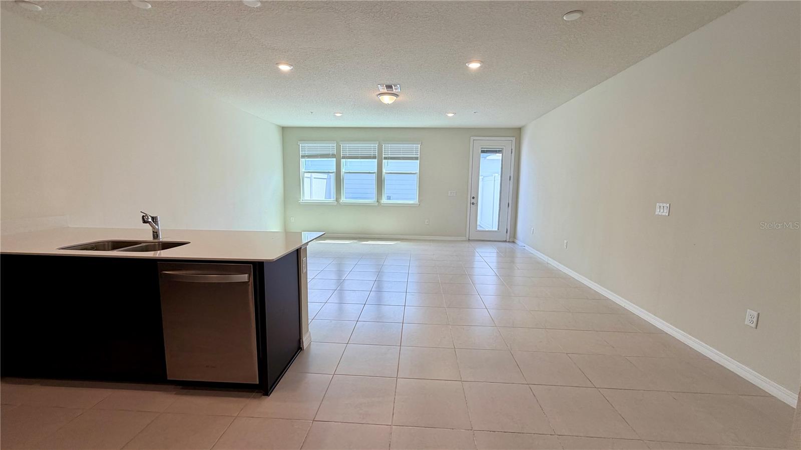 4588 Maple Waltz Aly Property Photo 5