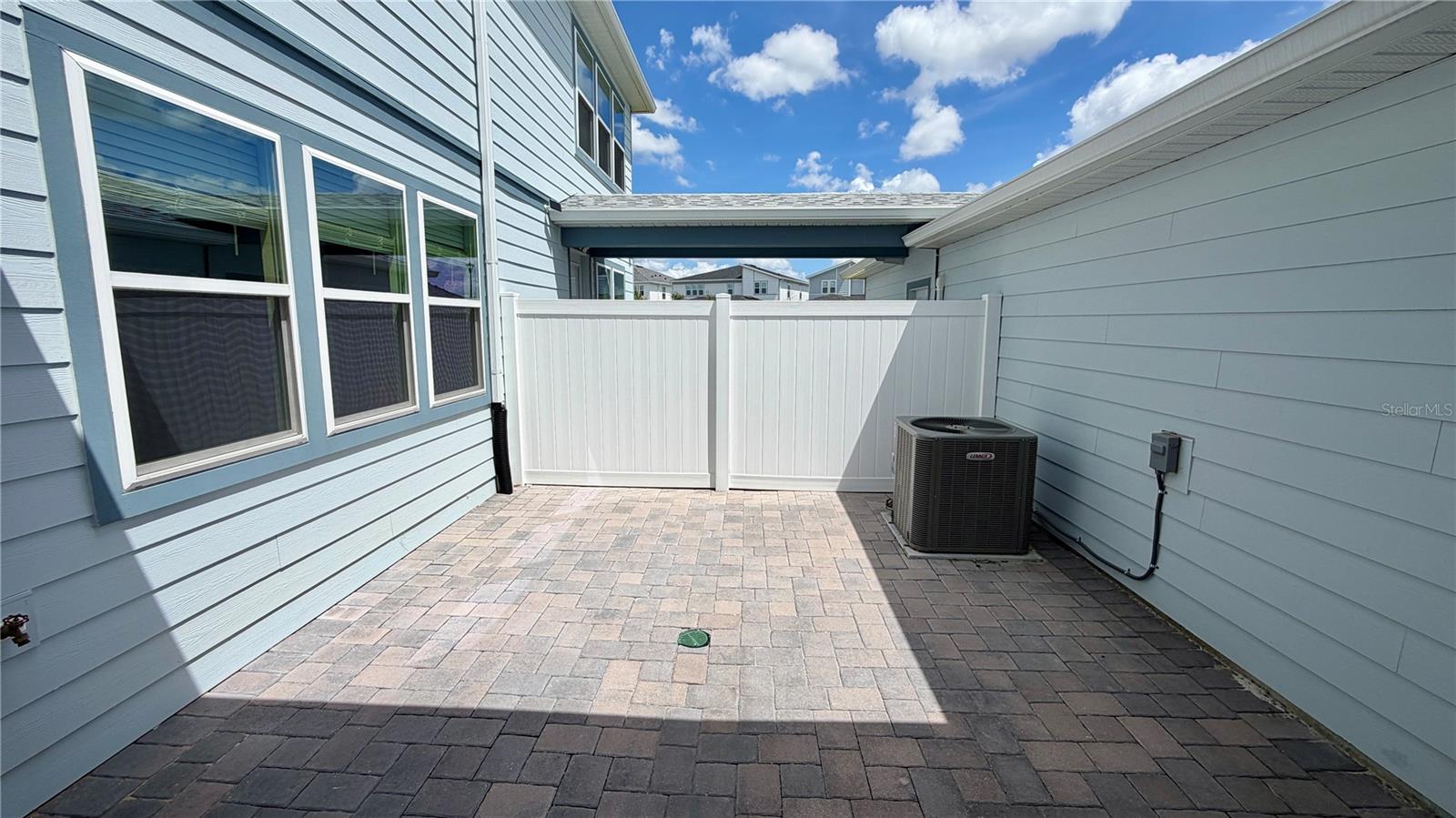4588 Maple Waltz Aly Property Photo 16