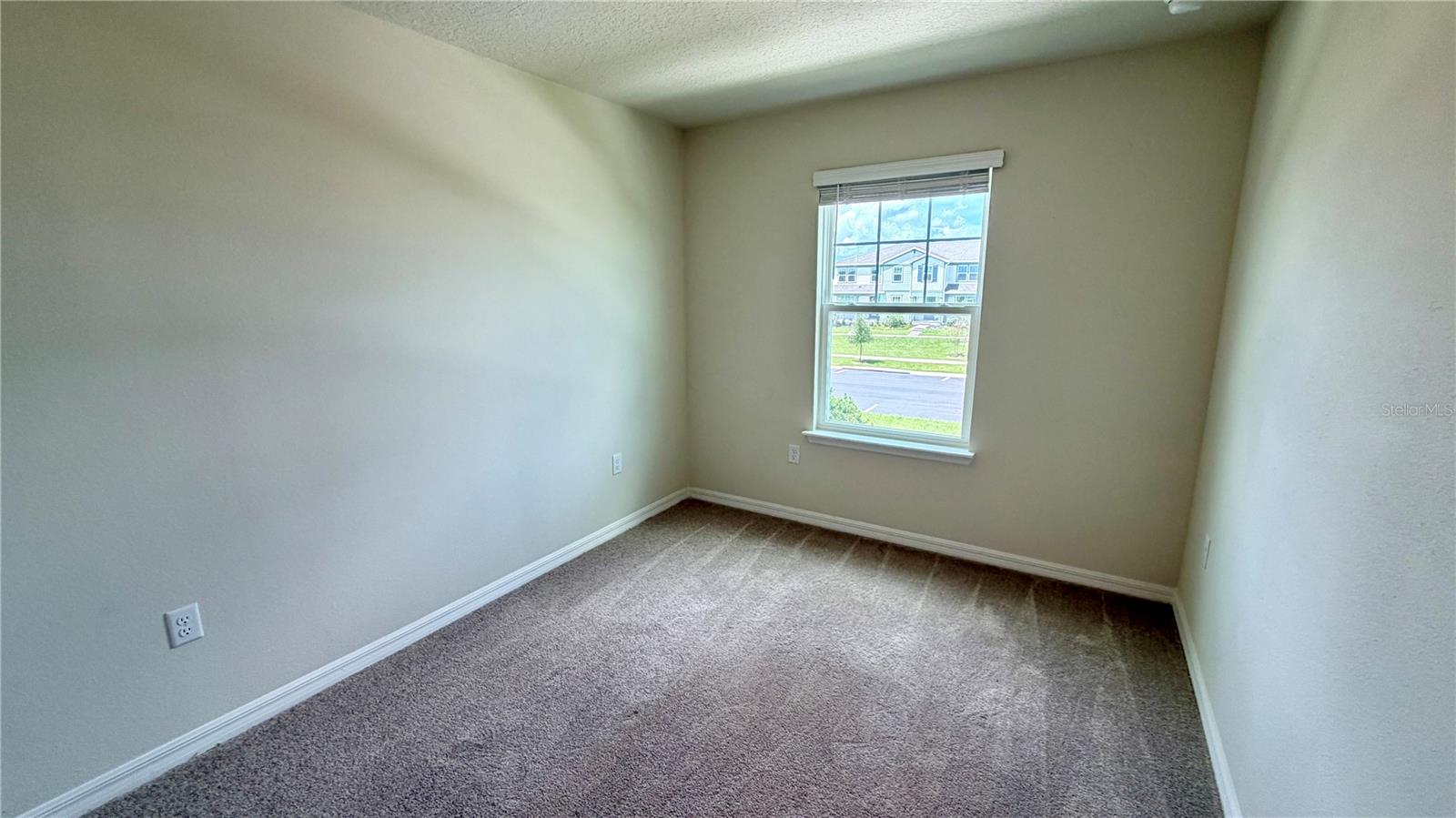 4588 Maple Waltz Aly Property Photo 34