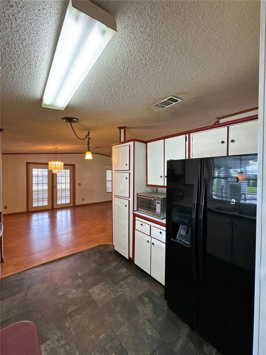 2353 W Coach N Four Dr Property Photo 8