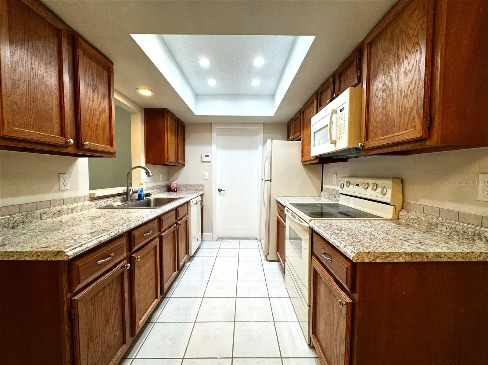 3217 Royal St Property Photo 6