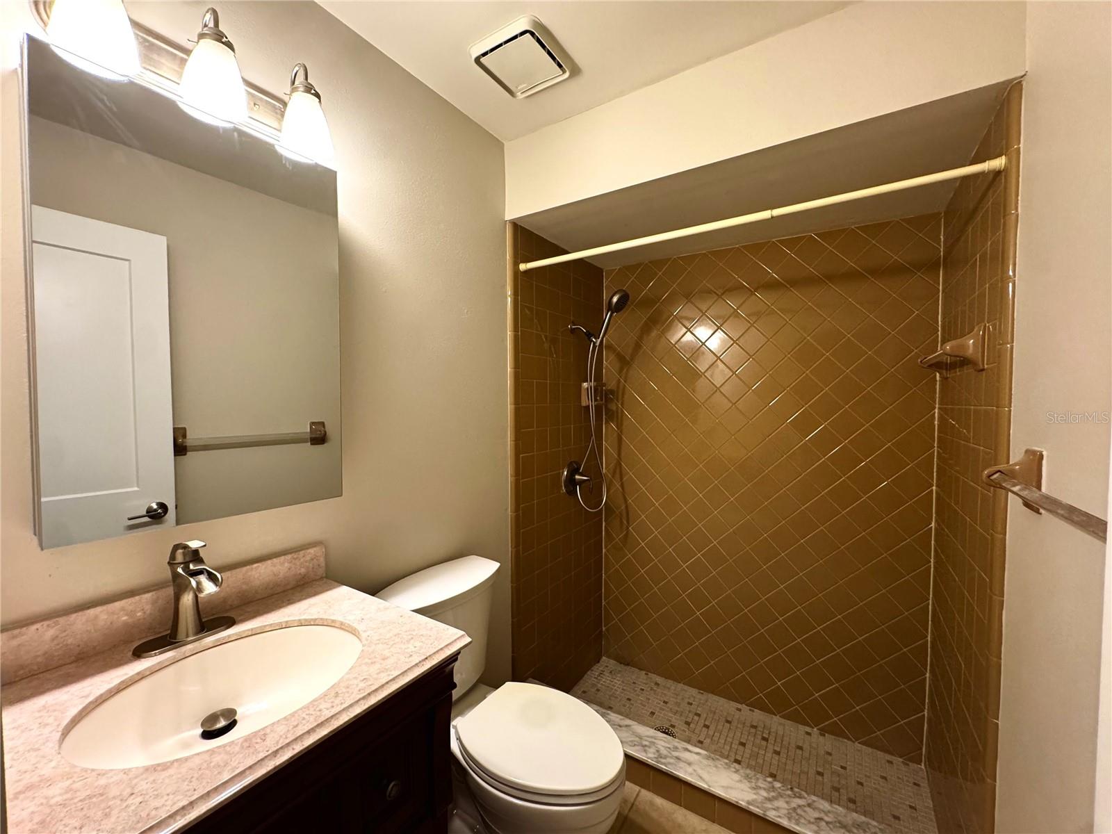 3217 Royal St Property Photo 9