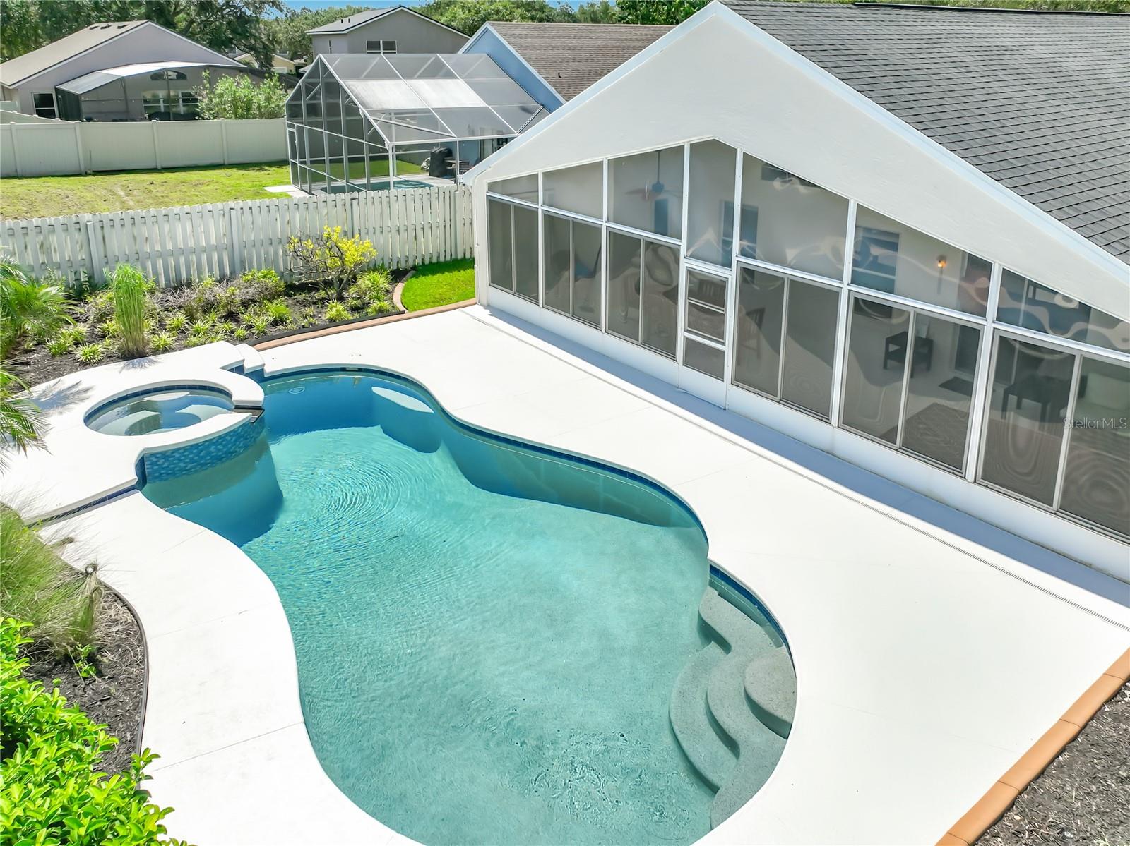 13343 Heron Cove Dr Property Photo 2
