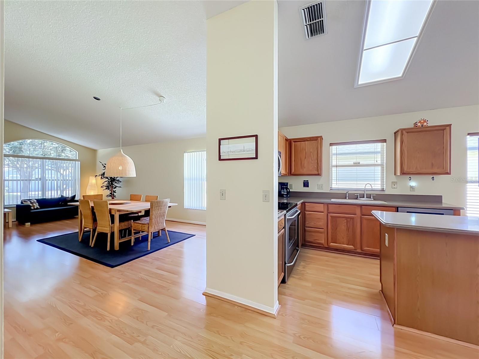 13343 Heron Cove Dr Property Photo 8