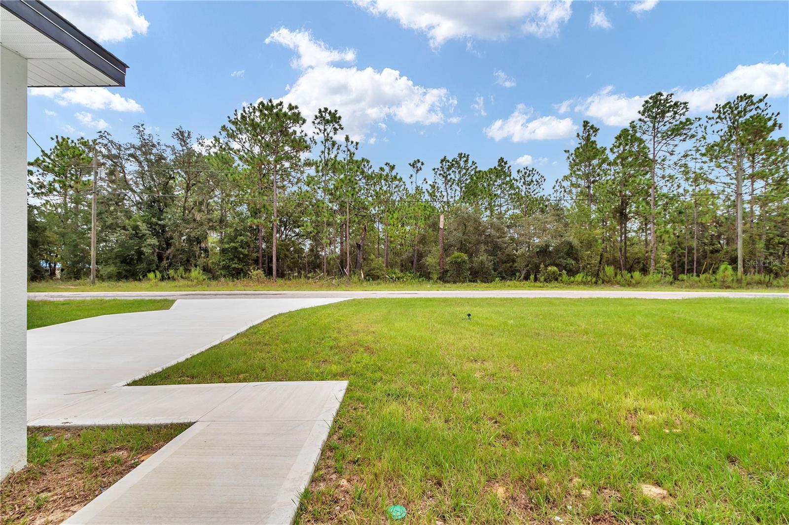 7644 N Voyager Dr Property Photo 4