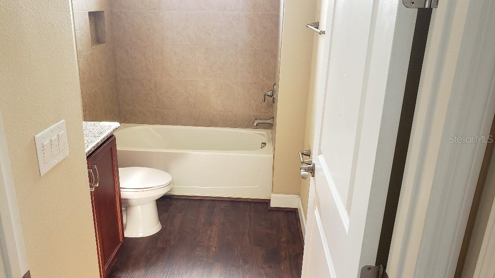 13818 Eliot Ave Property Photo 23