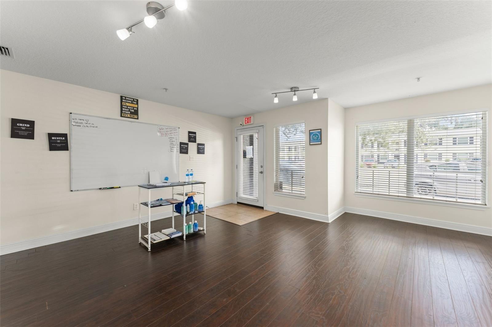 136 S Bumby Ave #2 Property Photo 4