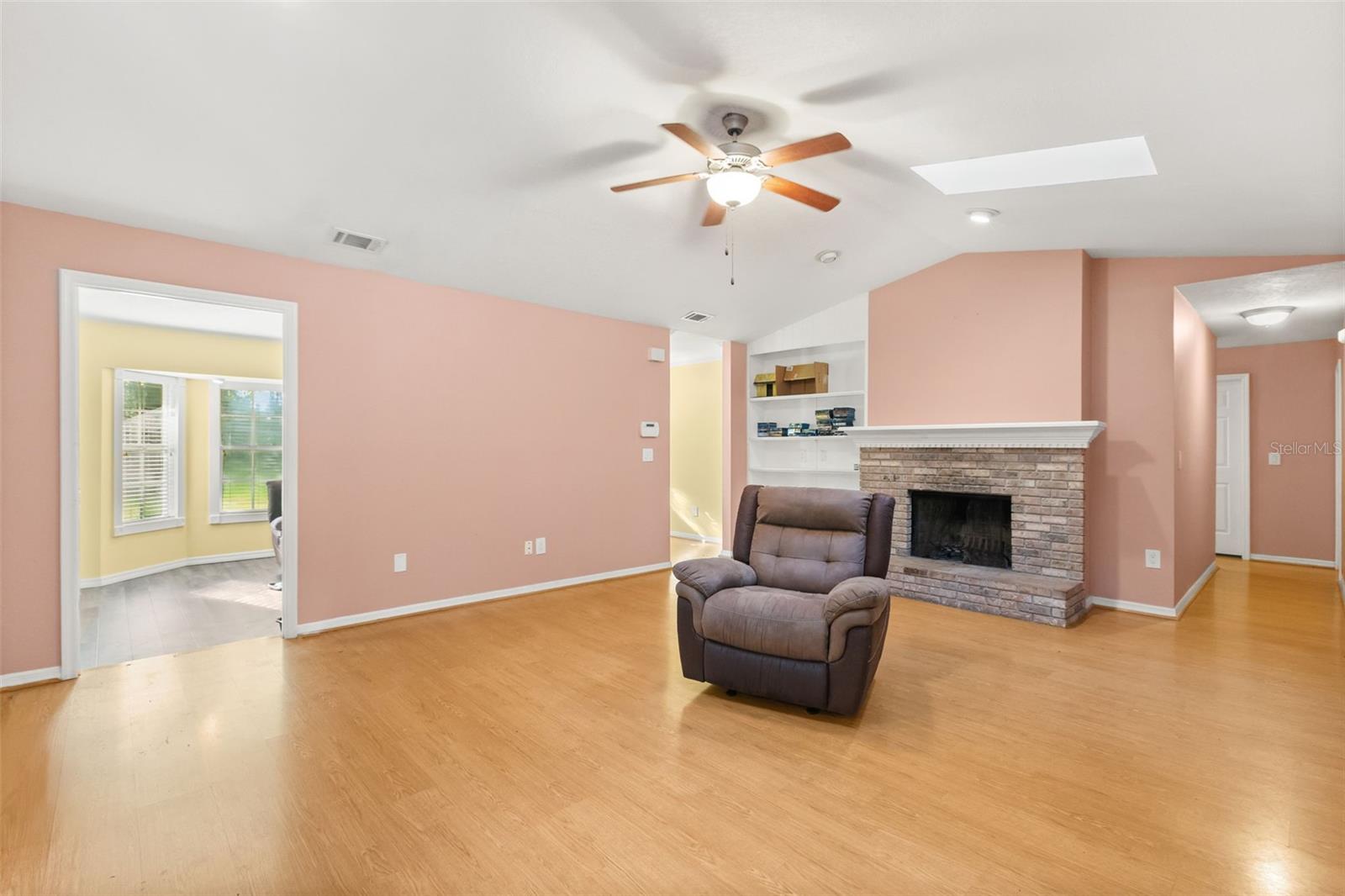 1801 Bent Oak Ct Property Photo 5