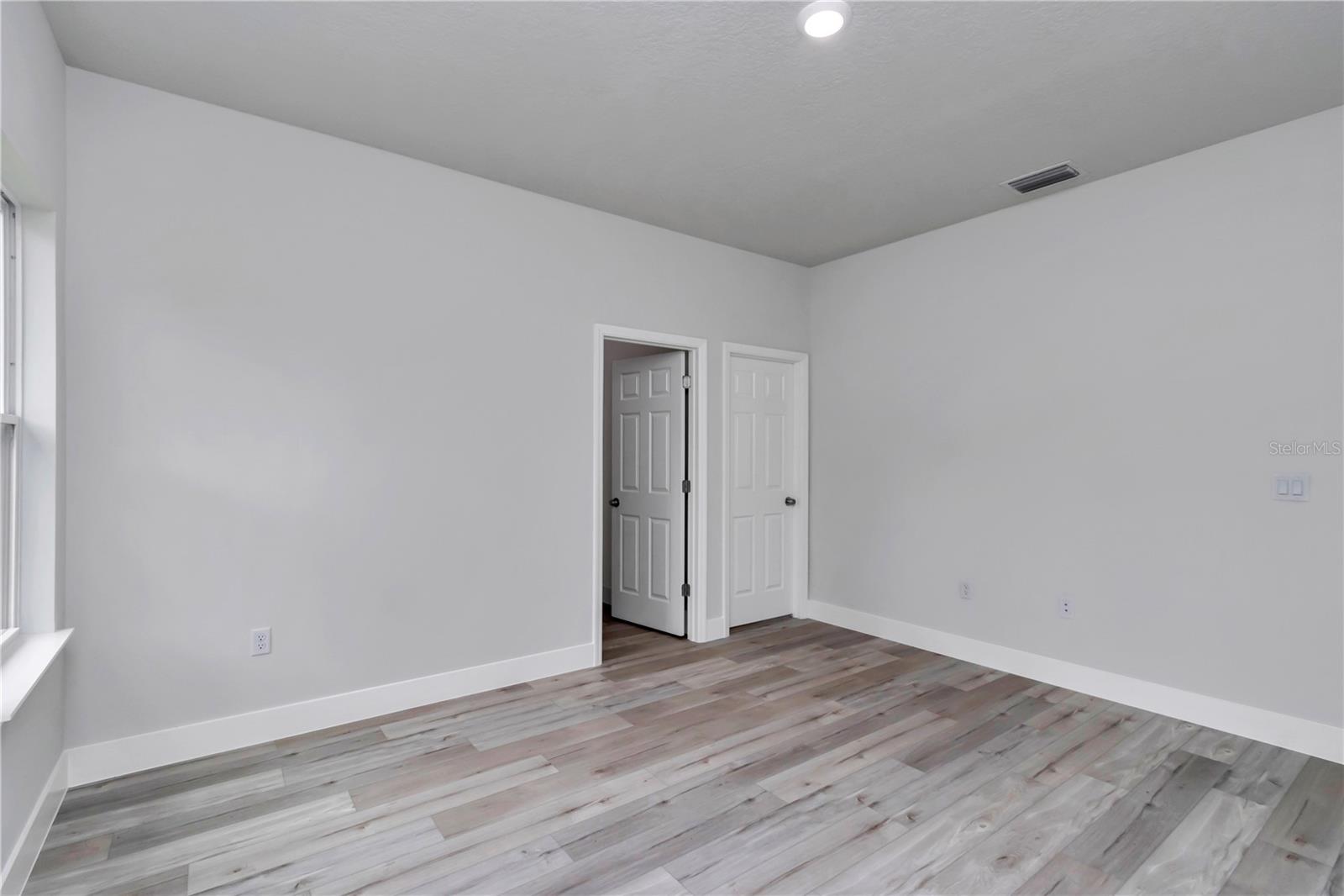 7658 N Voyager Dr Property Photo 20