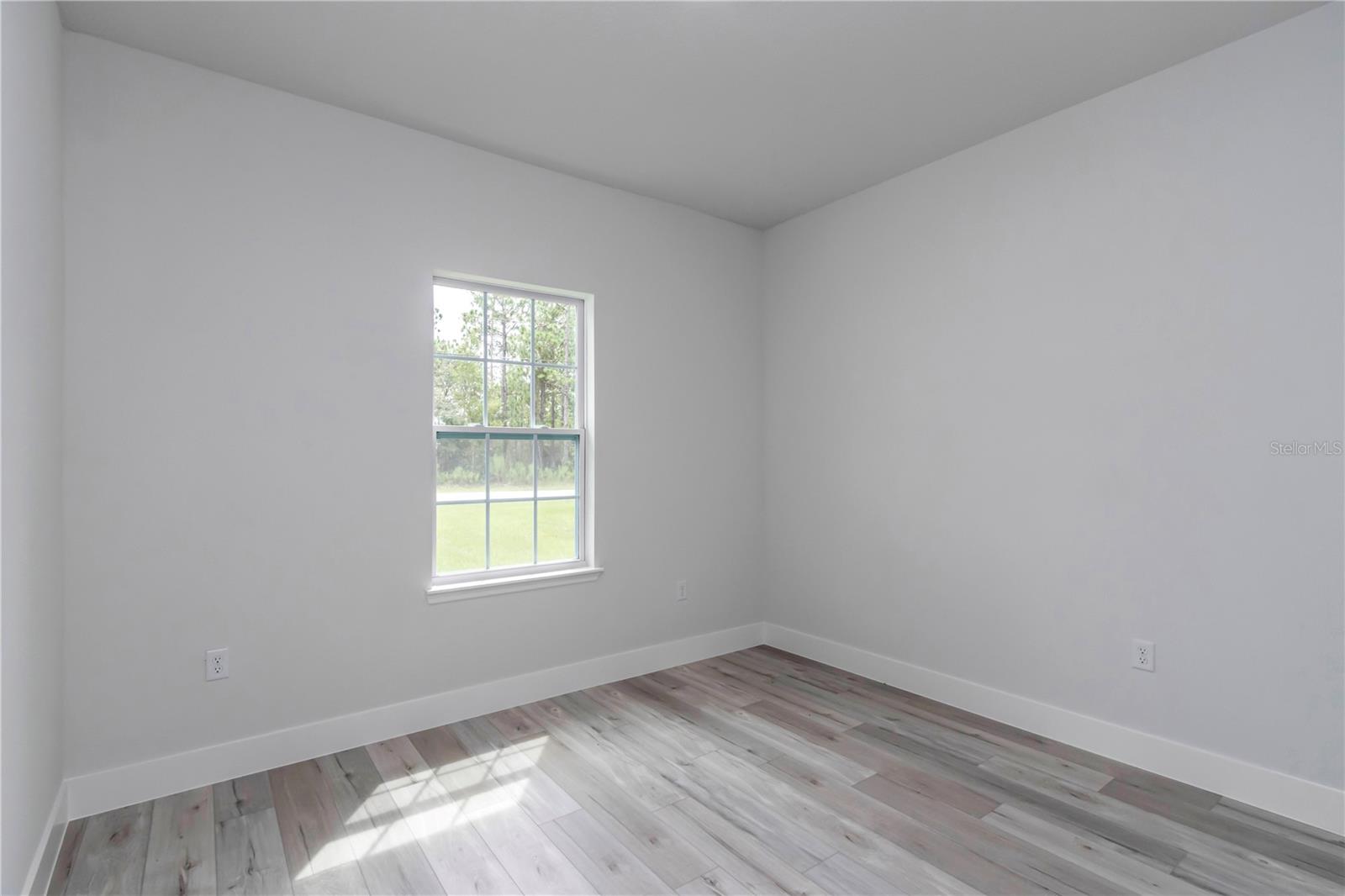 7658 N Voyager Dr Property Photo 27