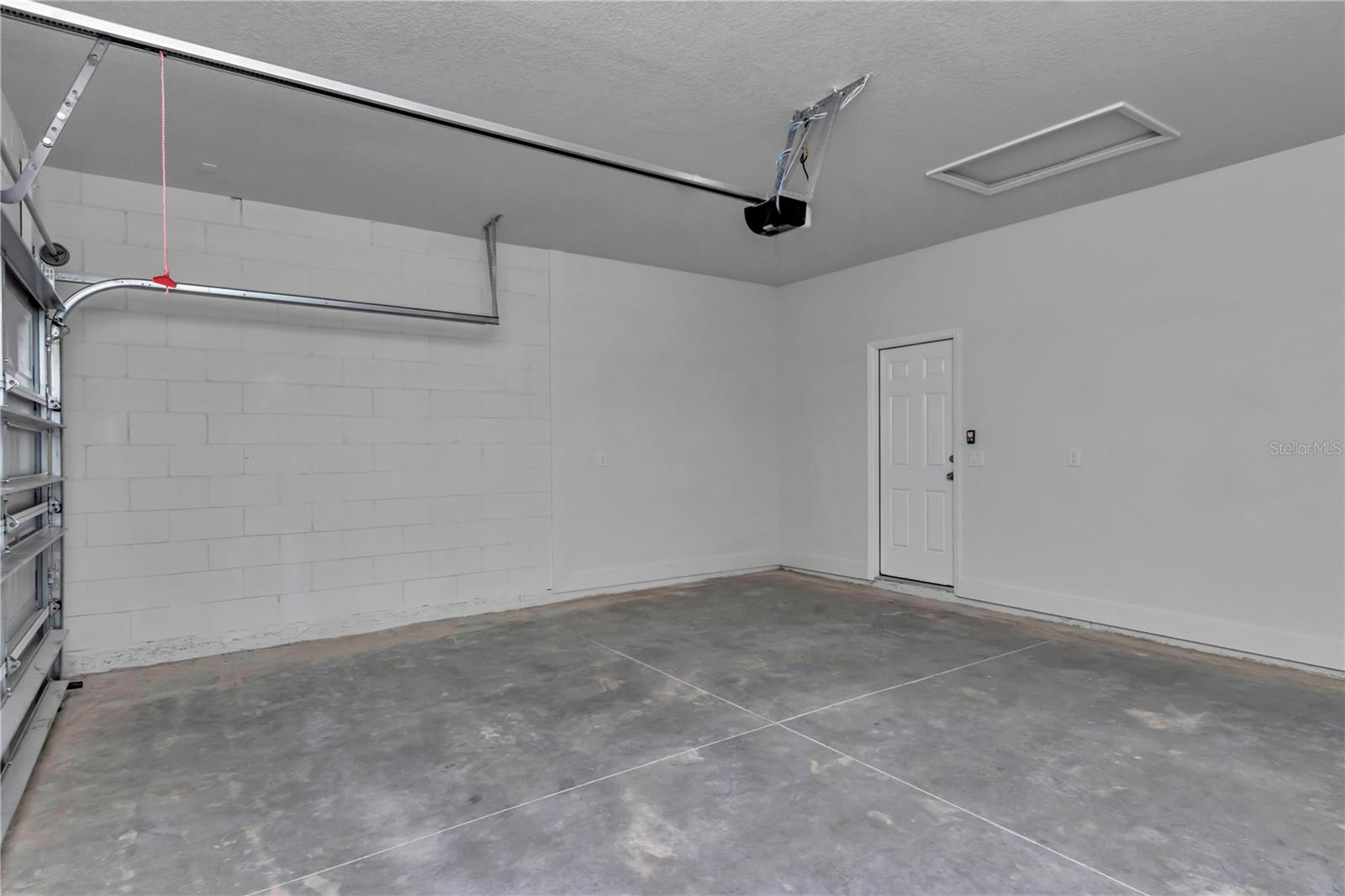 7658 N Voyager Dr Property Photo 33