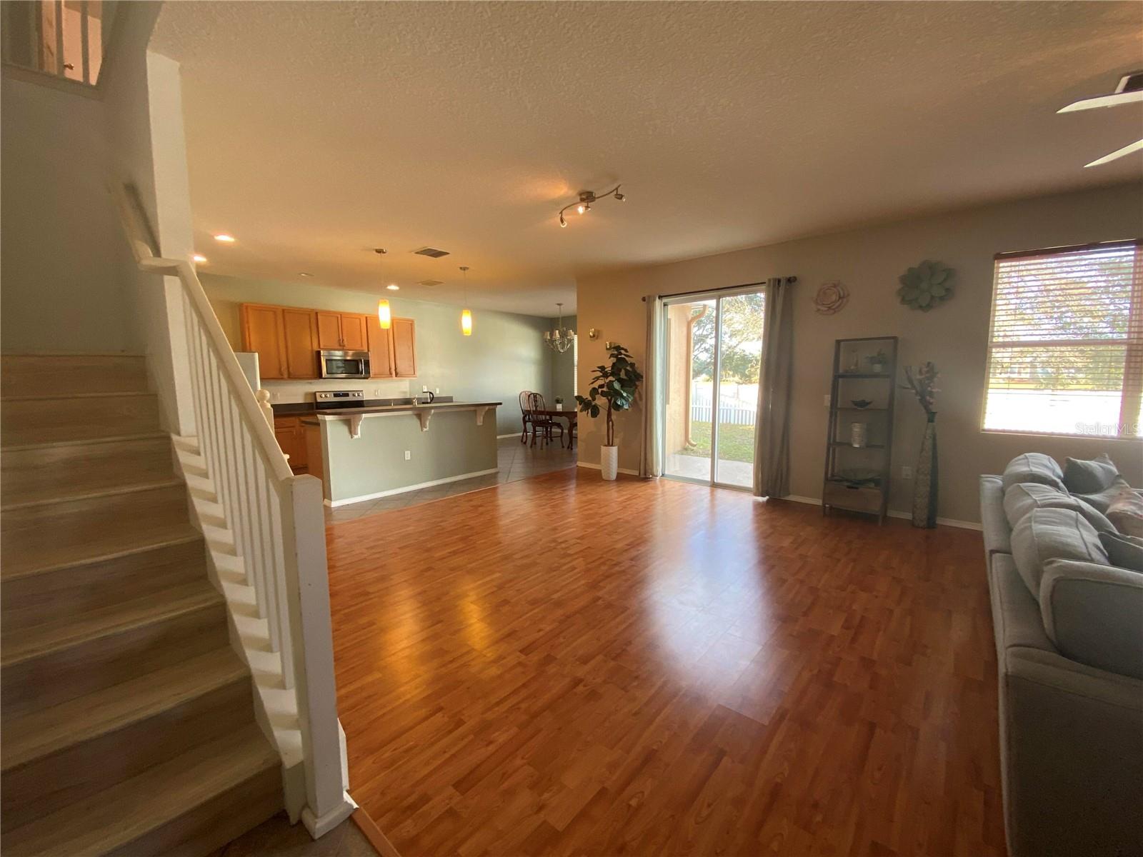 1681 Strathmore Cir Property Photo 21