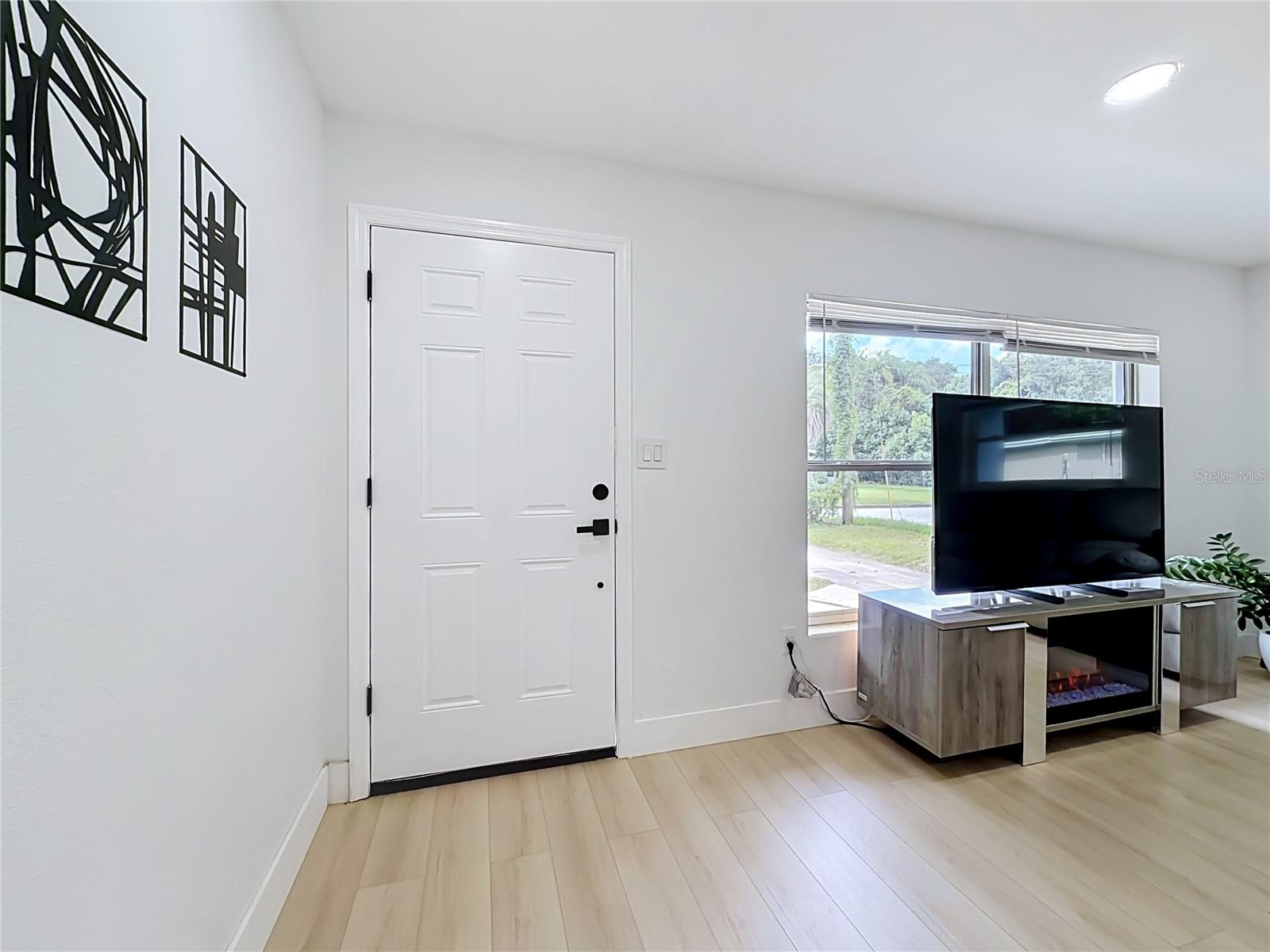 3627 Arch St Property Photo 6