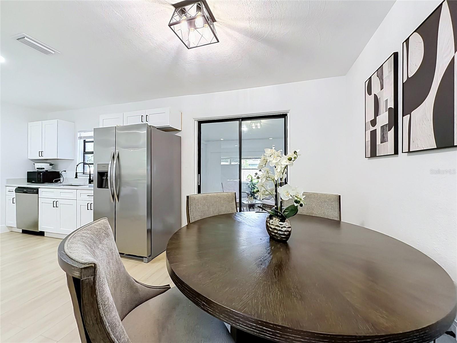 3627 Arch St Property Photo 12