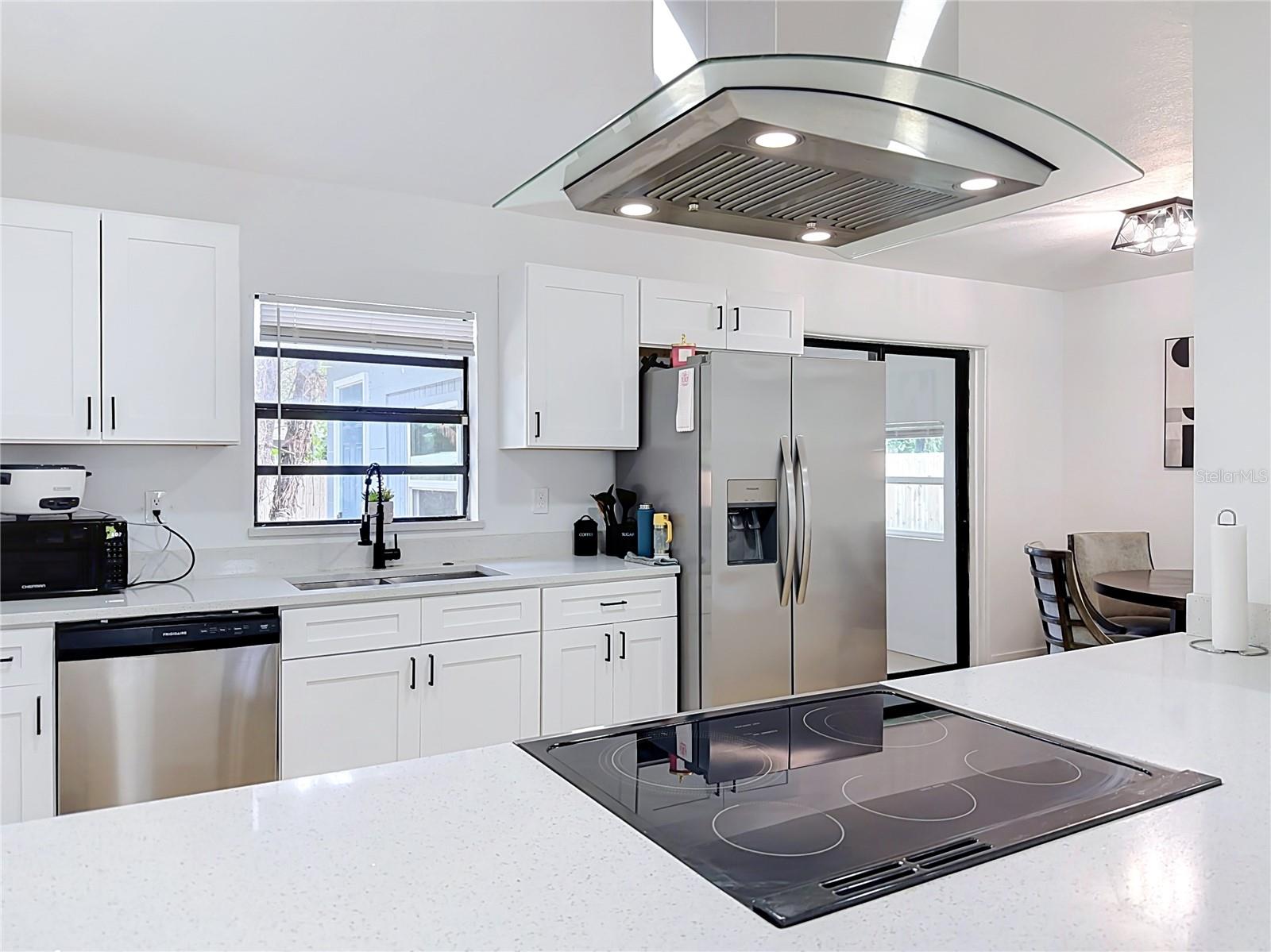 3627 Arch St Property Photo 13